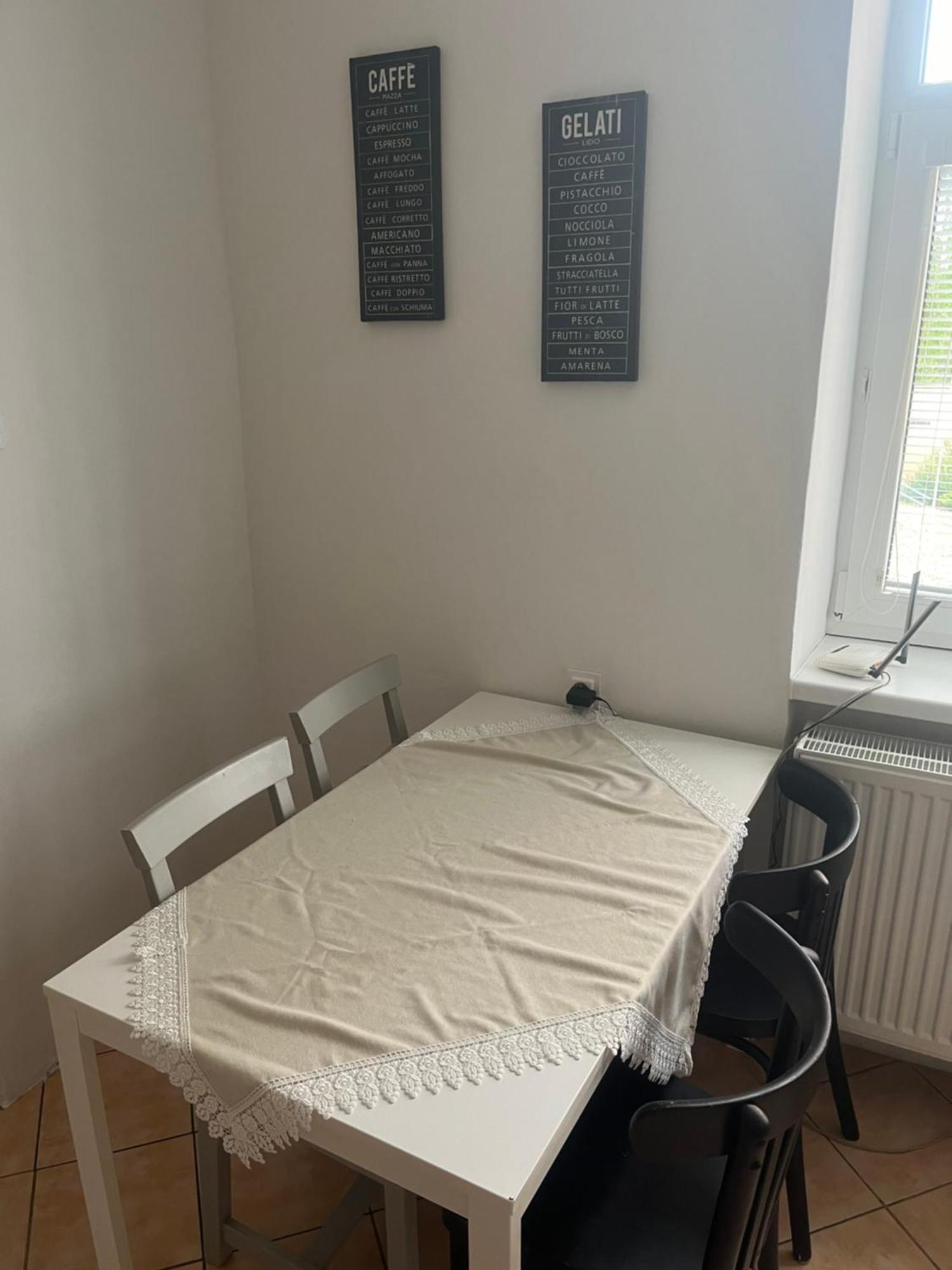 즈노이모 Apartman Papousek 아파트 외부 사진