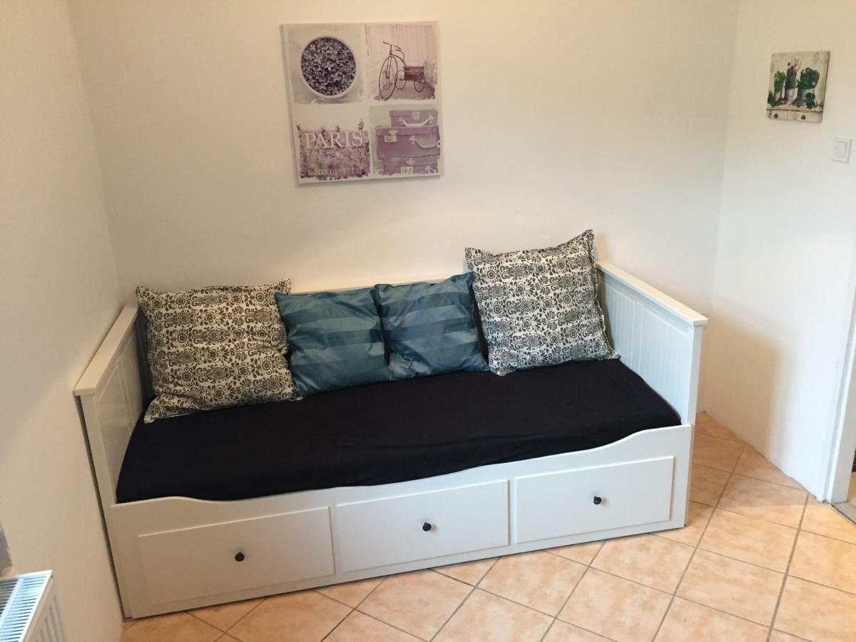 즈노이모 Apartman Papousek 아파트 외부 사진